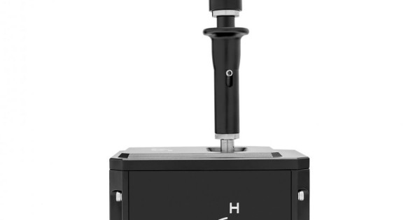 Simagic DS-8X шифтър